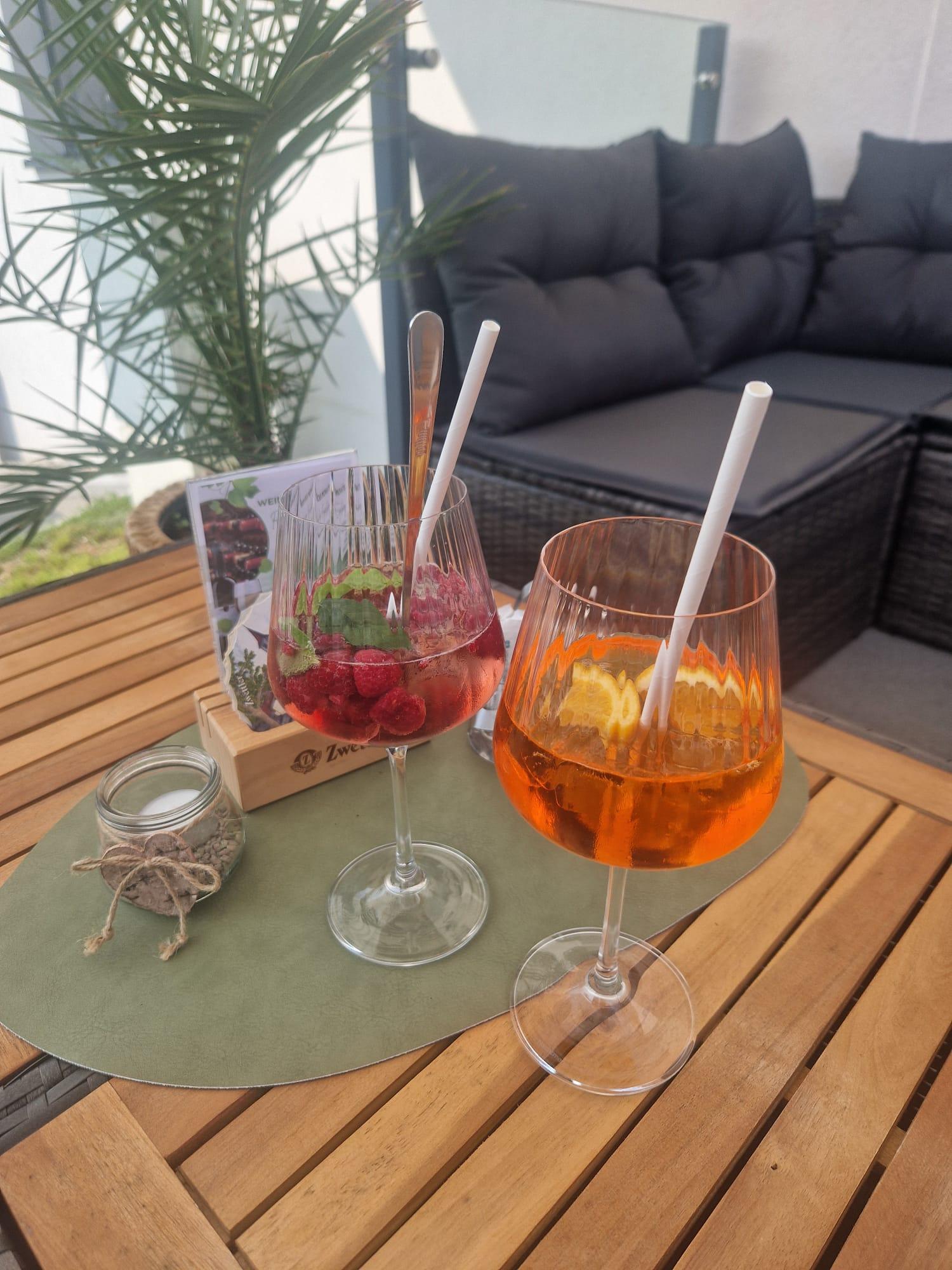 Zwei Spritzer auf der Terrasse
